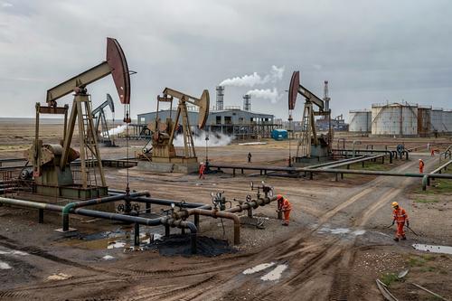 До 700 сценариев разработки нефти: цифровой двойник с ИИ внедрили на месторождении Восточный Молдабек