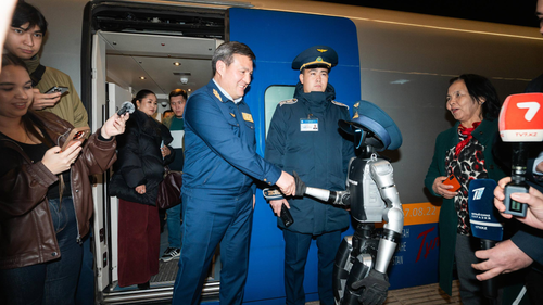 Робот-проводник Сапар