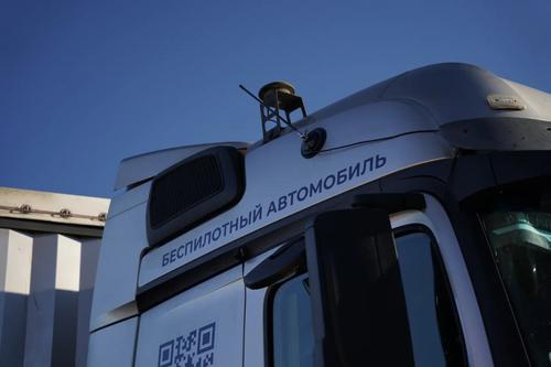 Впервые в России роботов на соревнования доставили роботы