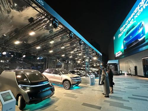 Росатом показал новый электрокроссовер Voyt с запасом 670 км