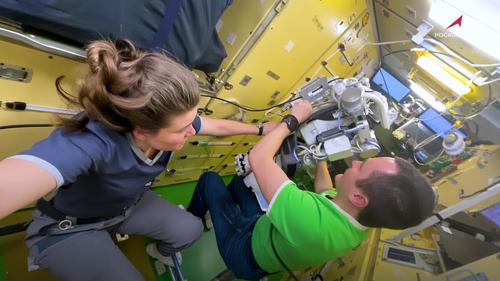 Космонавты Роскосмоса на МКС готовят оборудование для масштабного эксперимента «Теледроид»