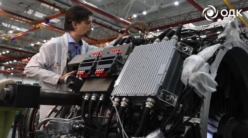 Inspection of the PD-8 aircraft engine
