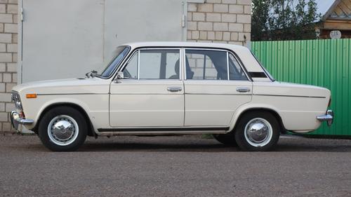 Not lost its commercial value, but on the contrary: the rarest 33-year-old VAZ-2106 with zero mileage is on sale