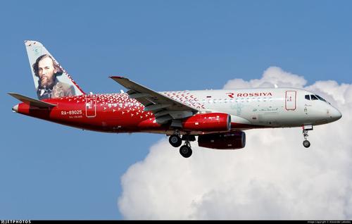 Superjet RA-89025 "Tobolsk" with an image of Mendeleev&nbsp;