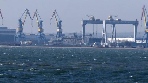 Se construye el "Mistral" ruso: aparecen las primeras imágenes del UDC "Iván Rogov", el más grande en construcción en Rusia