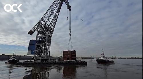 Блок секций весом 200 тонн погрузили на новейший атомоход «Чукотка»