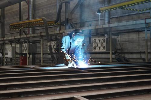 En la central nuclear de Leningrado-2 se ha comenzado a crear la estructura protectora interna del edificio del reactor