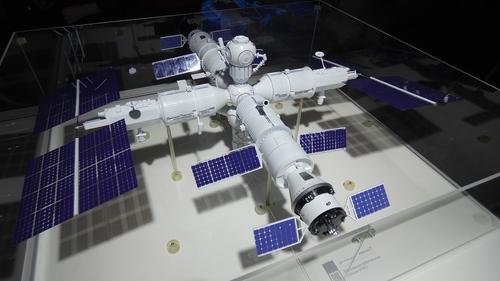 Station concept based on ISS modules