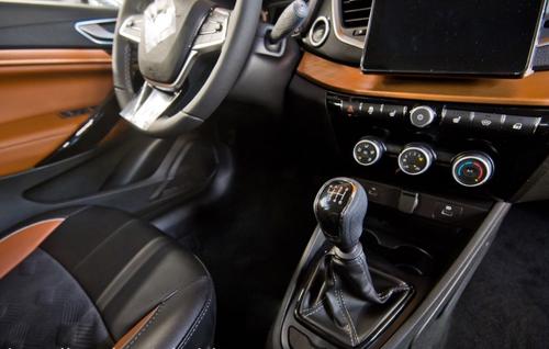 Раскрыта стоимость новых Lada Vesta с ресурсом китайской шестиступенчатой коробки 500 тысяч км