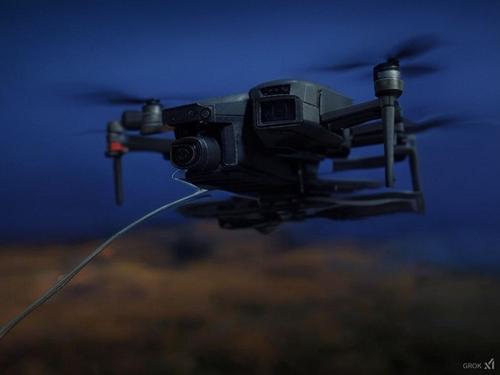 Militares rusos utilizan por primera vez drones kamikaze de fibra óptica con cámaras termográficas: imágenes de operaciones de combate