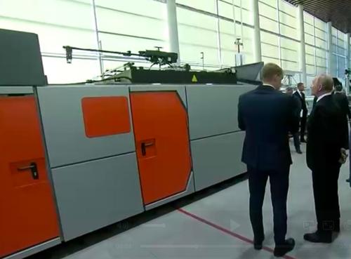 Президент РФ осмотрел инновационный дронопорт на предприятии «Радар ммс» в Санкт-Петербурге