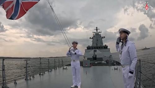 Корабли ВМФ России прибыли в Индонезию для участия в учениях «Комодо-2025»
