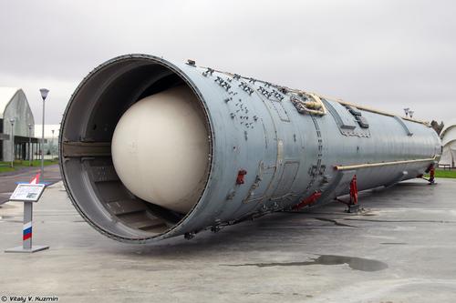 МБР шахтного базирования УР-100Н УТТХ в транспортно-пусковом контейнере 15Я54