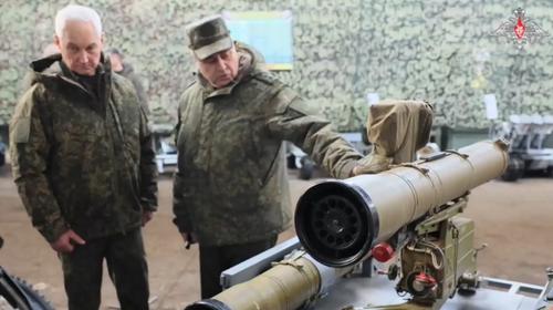 Modernos complejos robóticos con ATGM «Kornet»