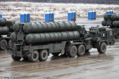 Пусковая установка 5П85СМ2-01 из состава ЗРК С-400