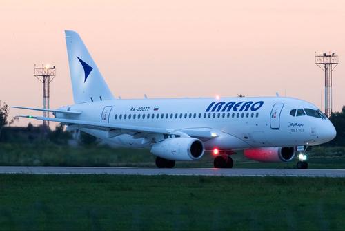 SSJ-100