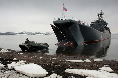 Арктическая группировка Северного флота выйдет на Северный морской путь
