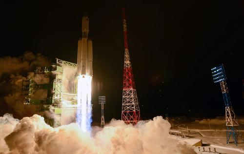 Космические войска России провели 450 тысяч сеансов управления аппаратами в 2024 году