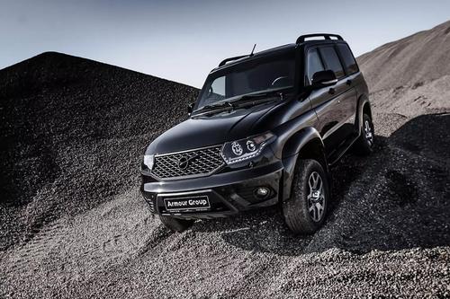 La caja de cambios del legendario UAZ "Patriot" será modernizada: se aplicará una nueva capa de sellador y se eliminará la fuga de aceite
