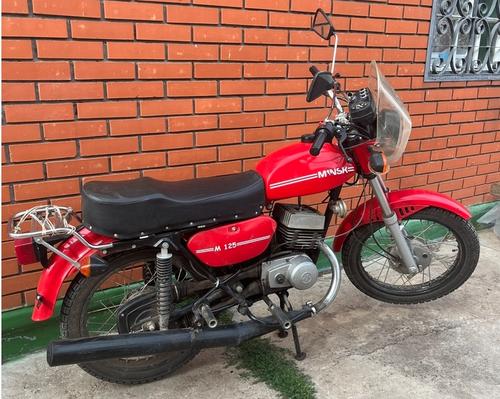 Desarrollan en Bielorrusia un nuevo motor para la legendaria motocicleta "Minsk"