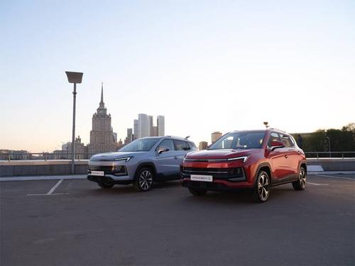 Desestimaron las sanciones occidentales: Lukashenko ofreció la ayuda de Bielorrusia en la producción de los "Moskvich"