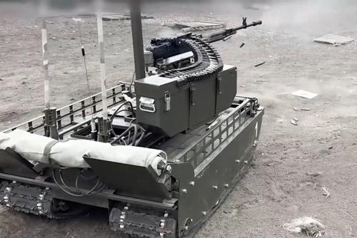 Like the Gingerbread Man: The newest Russian "Courier" robot easily passed through minefields