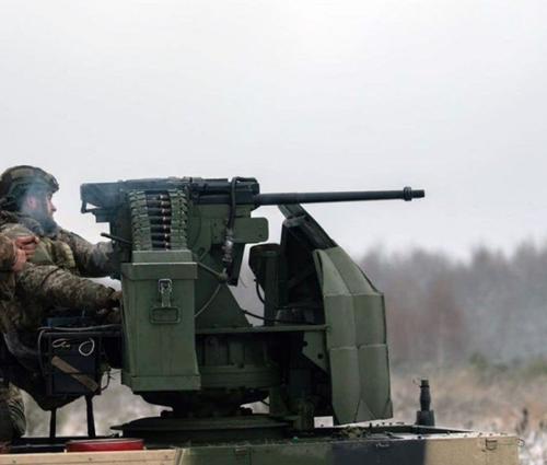 The famous 23-mm GSh-23 cannon from MiGs and "Sukhoi" aircraft spotted on an American Humvee armored car: an amazing alliance