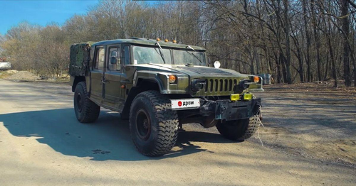 Un "Hummer" casero hecho de GAZ-66 puesto a la venta en Rusia