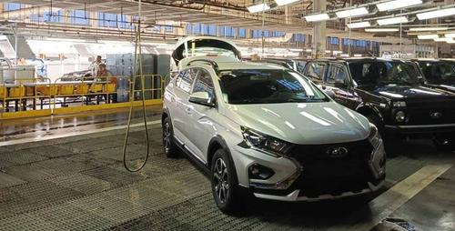 Всё наглядно: топовую Lada Iskra из опытной партии впервые показали на фото со всех сторон
