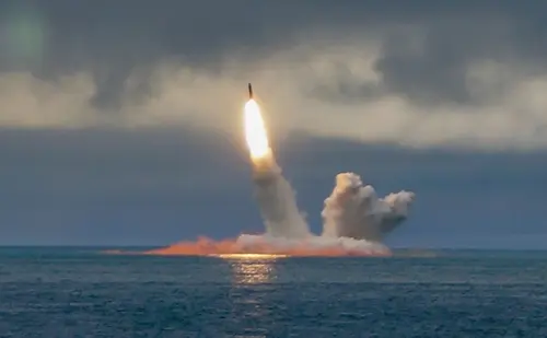запуск Р-30 «Булава»