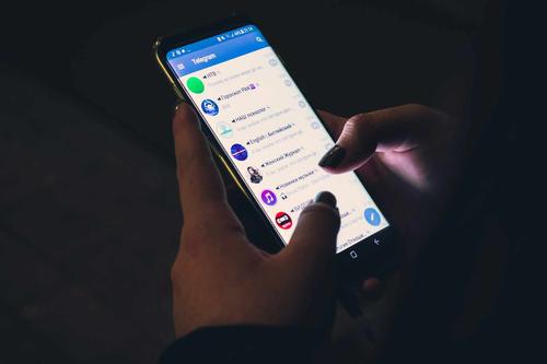 Hackers Learn to De-anonymize Administrators in Telegram