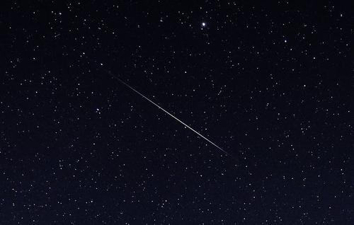 До 15 звёзд в час: метеорный поток Леониды достигнет максимума активности в ночь на 18 ноября