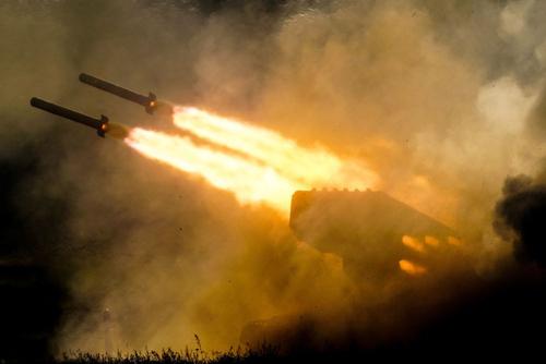 Российская огнеметная система в действии