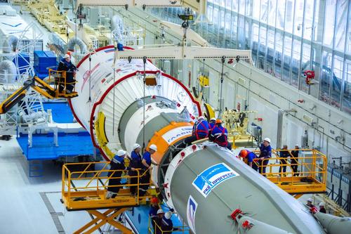 Роскосмос запустит гелиогеофизические спутники «Ионосфера-М» и еще 53 малых спутника