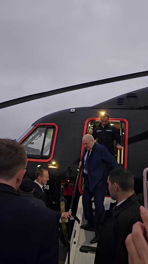 Lukashenko abandona el Mi-38
