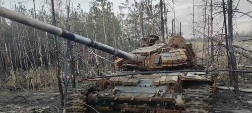T-72EA tras ser alcanzado por un disparo&nbsp;PG-7VR