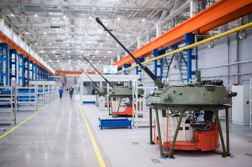 Новгородский 261-й ремонтный завод удвоит объемы ремонта военной техники
