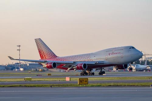 Двухэтажный Boeing 747-400 отправился на рейсы Москва — Красноярск — Москва