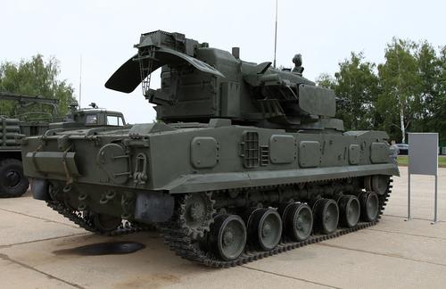 Unidad autopropulsada antiaérea 2S6M del sistema de misiles y cañones antiaéreos "Tunguska-M"
