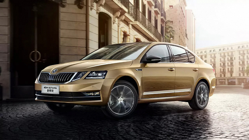 В России возобновились продажи Skoda Octavia предыдущего поколения: узнайте стоимость этой популярной модели