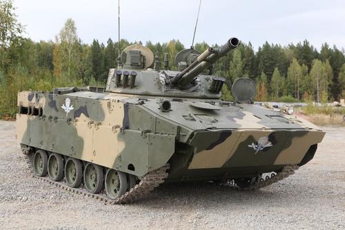 «Ростех» создал ЗРК «Птицелов» на базе БМД-4М – это аналог ЗРК «Сосна» на базе БМП-3