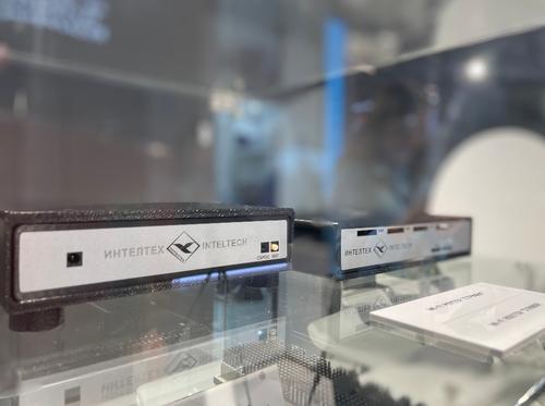 Instead of foreign routers - domestic "Stribog". "Roselectronics" has created interesting routers, one of which allows working with eight mobile operators