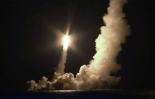 Межконтинентальную баллистическую ракету «Булава», стоящую на вооружении атомных подводных лодок, сменит «Булава-М»