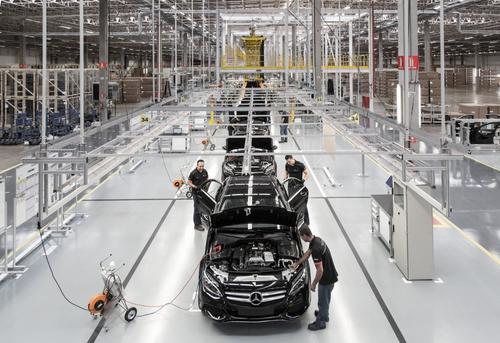 Российские заводы Volkswagen и Mercedes-Benz вот-вот разродятся