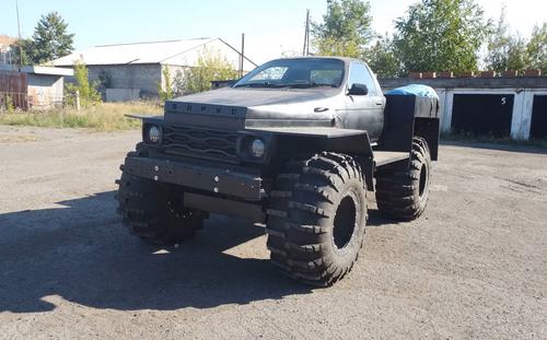 A cool "Borus" pickup with a Toyota engine and "full suspension" has appeared in Russia