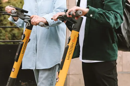 World's First: Russian kicksharing service Whoosh tests electric scooter controlled by the power of thought