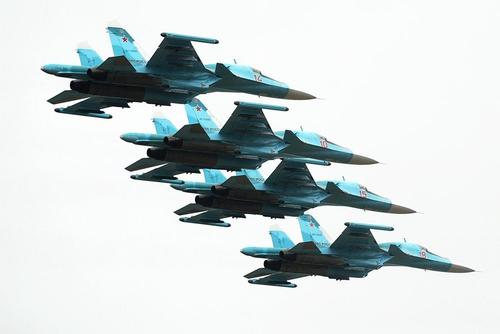 Сверхзвуковой российский бомбардировщик Су-34 впервые применил гиперзвуковую ракету «Кинжал»