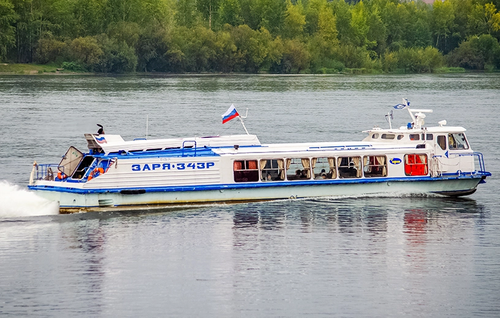 Теплоход класса «Р» типа «Заря»
