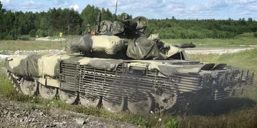 A set of measures to reduce visibility on one of the Russian tanks from "NII Stali"
