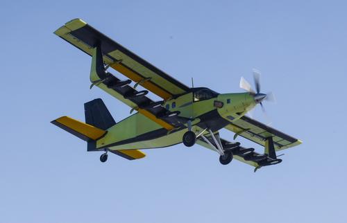 Полет длился 20 минут на высоте 200 метров при скорости от 50 до 200 километров в час в пилотируемом режиме, чтобы снять все полетные данные